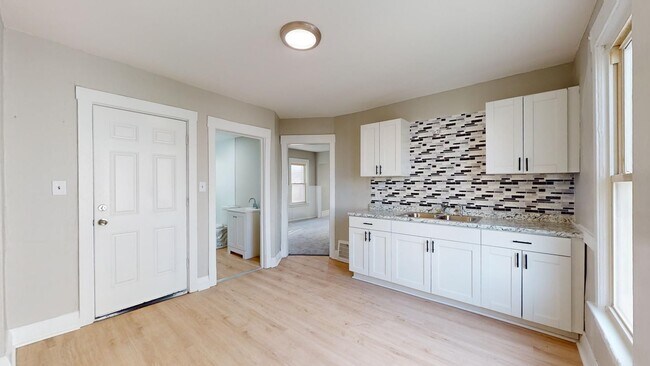 Building Photo - 3609 W.47th
