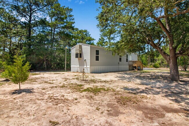 Building Photo - 396 Peachtree Cir