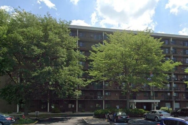 Building Photo - 542 W 53rd St