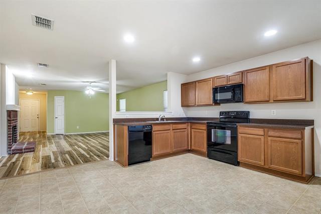 Foto del edificio - 16504 Cowboy Trail