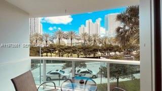 Foto del edificio - 19370 Collins Ave