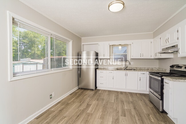 Building Photo - 6111 Trena Trail