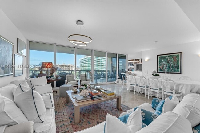 Foto del edificio - 430 Grand Bay Dr