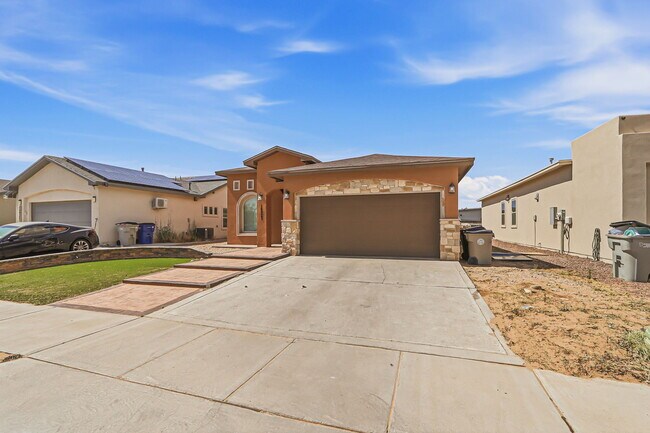 Foto del edificio - 14925 Tierra Mirage Ave
