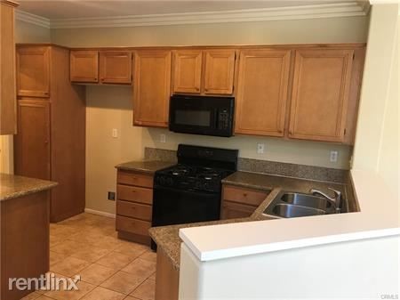 Building Photo - 3 br, 3 bath House - 605 Newcastle