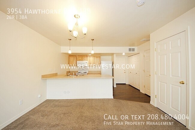 Building Photo - Spacious Townhome With 2 Primary Bedrooms!...