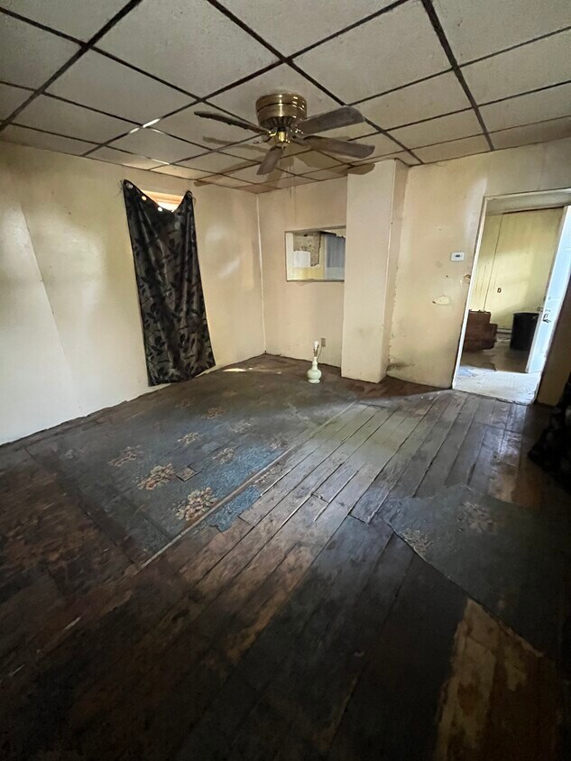 2321 West Malone Street, Peoria, IL 61605 House Rental in Peoria, IL