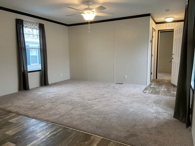 Building Photo - 252 Spruce