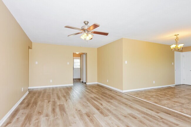 Foto del edificio - 11743 Branridge Rd