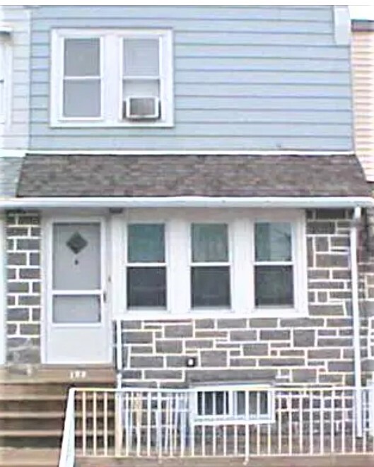 Building Photo - 152 N Carol Blvd