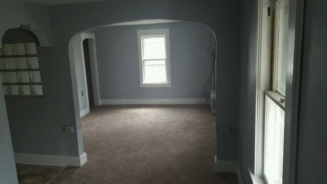 Building Photo - 502 Oak Hill Ave