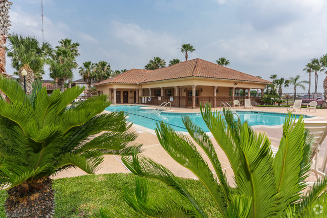 Outdoor with Swimming Pool - El Pueblo Dorado Apartments