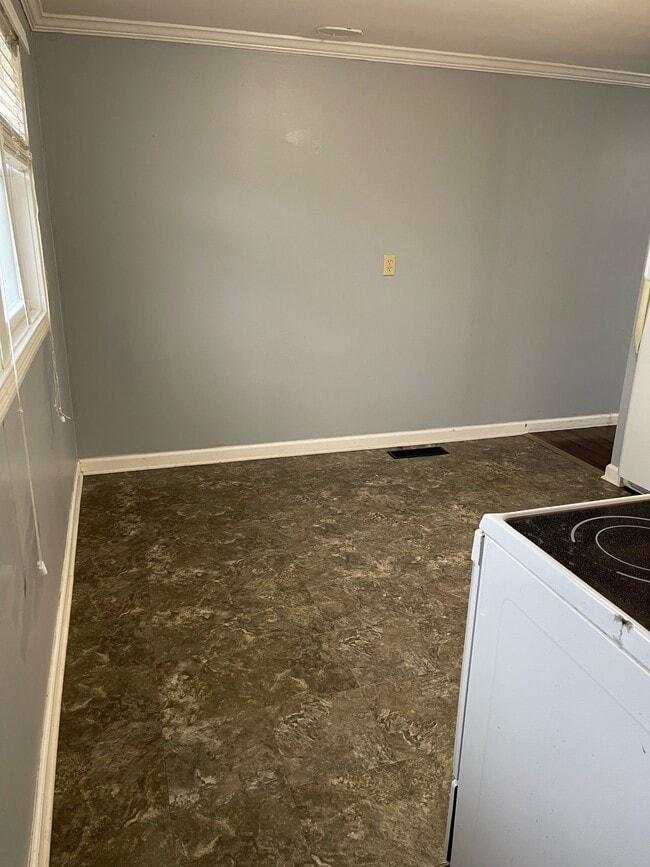 Kitchen - 1509 Jaques Dr