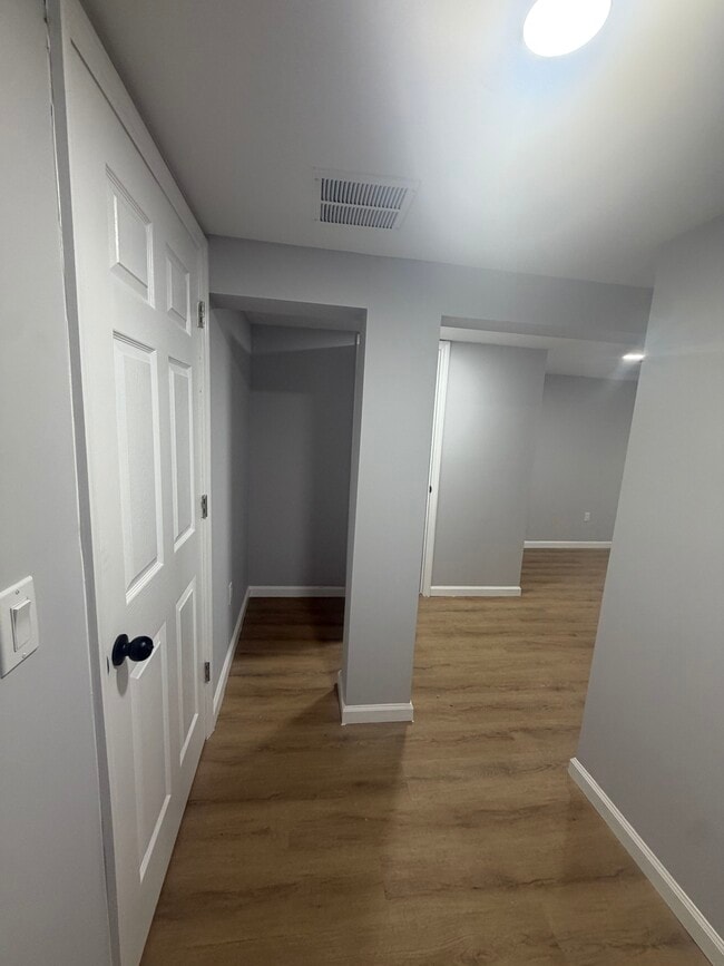 Entrance - 175 Laurel Ave