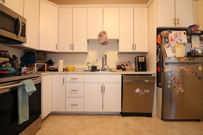 Foto del edificio - 122 Babcock St