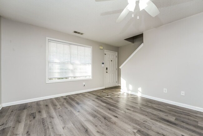 Building Photo - 6783 Mahonia Pl