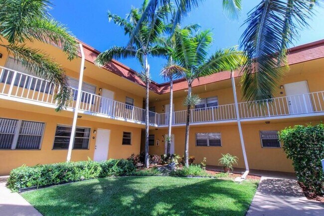 Foto del edificio - 240 Croton Ave