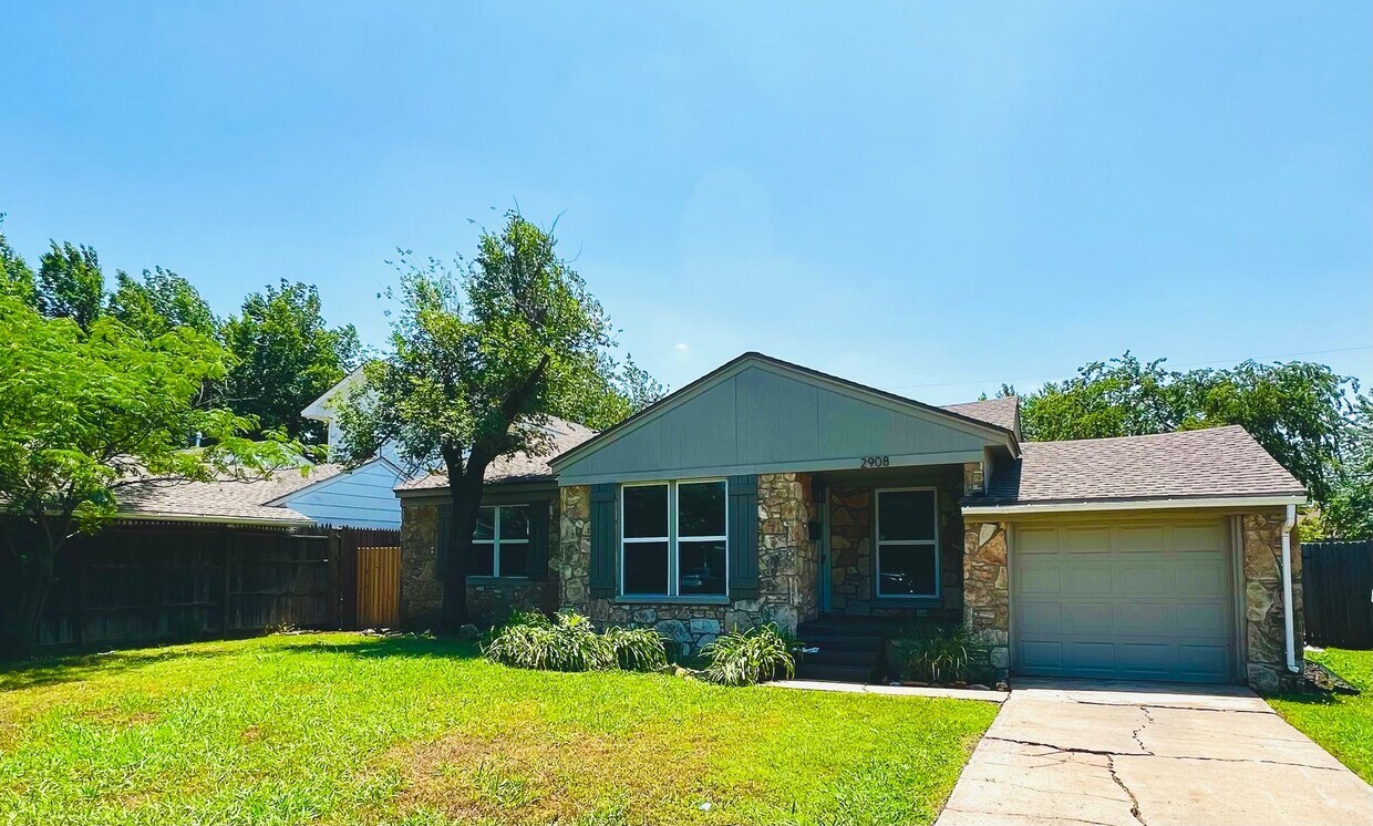 Primary Photo - Cute 2BD 1BA Home in NW OKC!!