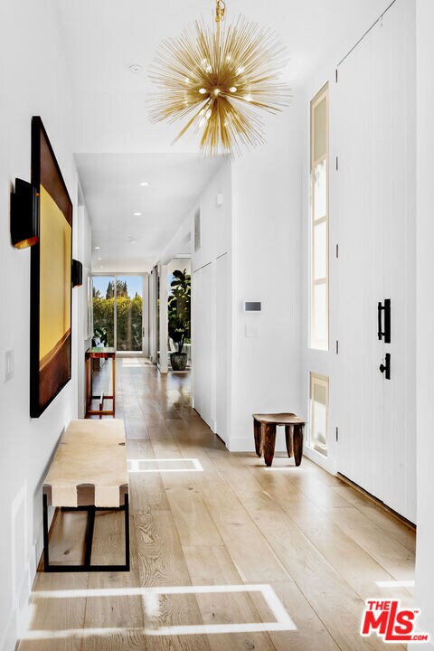 Foto del edificio - 9260 Cordell Dr