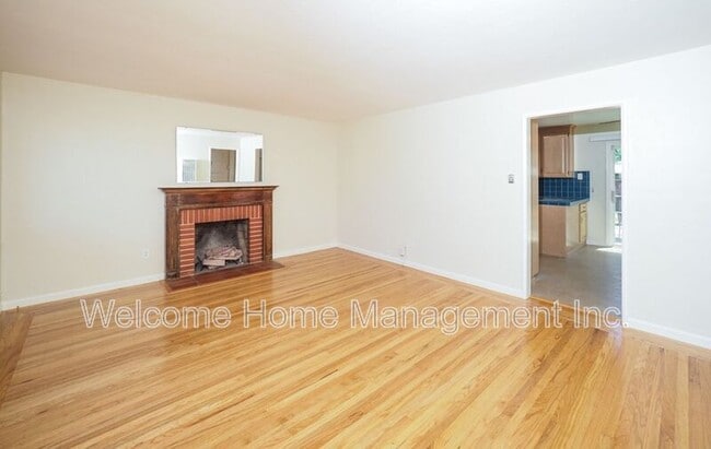 Foto del edificio - 15184 Norton St