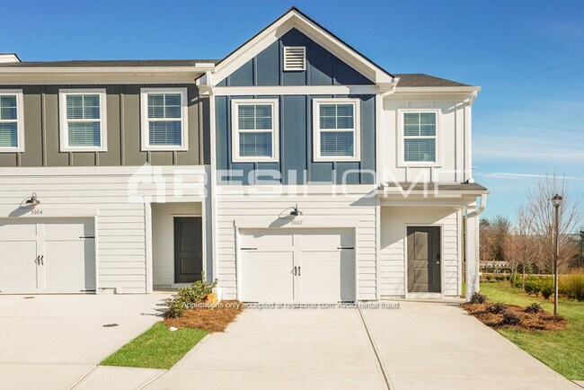 Building Photo - 3024 Haystack Dr