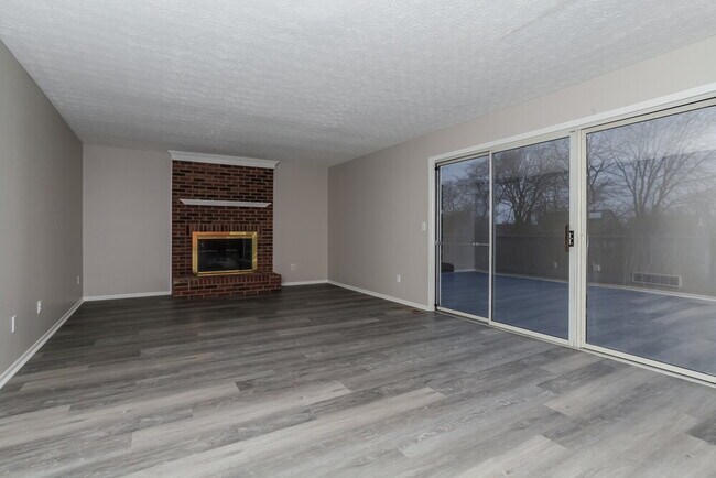 Foto del edificio - 3255 Cypress Point Ct