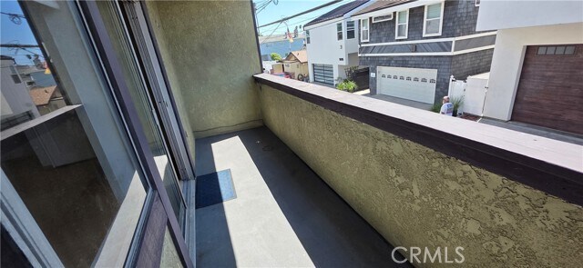 Foto del edificio - 16788 Bayview Dr