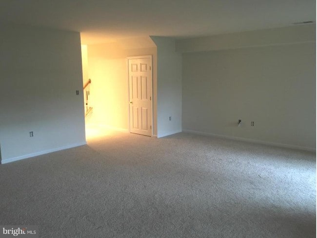 Building Photo - 102 Terrace Dr
