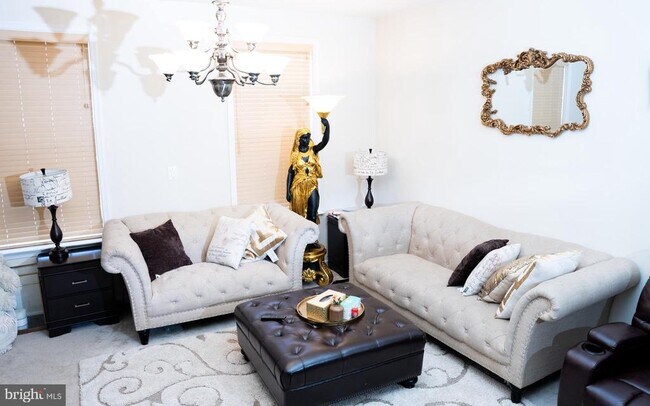Foto del edificio - 1206 Acorn Ln