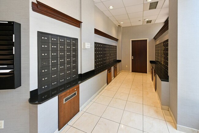 Foto del edificio - 7000 Boulevard E
