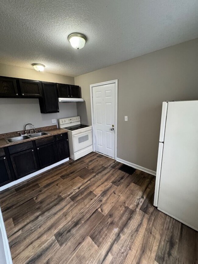 Foto del edificio - 4003 Reed St