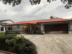 Foto principal - Northwest 167th Terrace, Miami Lakes, FL 3...
