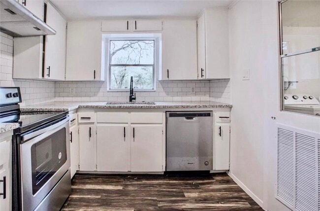 Building Photo - 8308 Peaceful Hill Ln