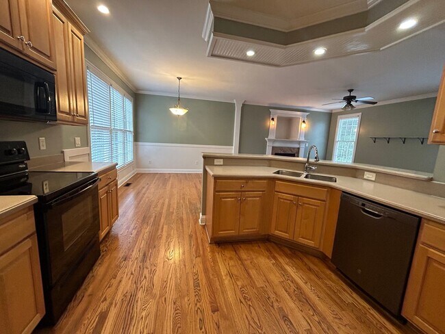 Building Photo - 140 Stayman Park