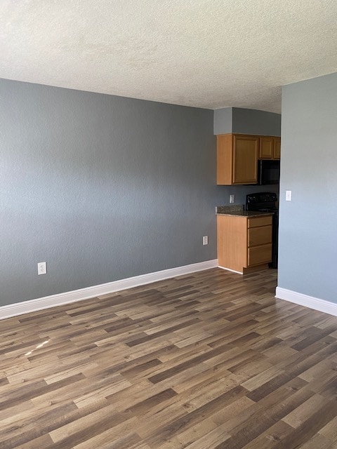 Living Room 1 - 225 E New Hampshire St