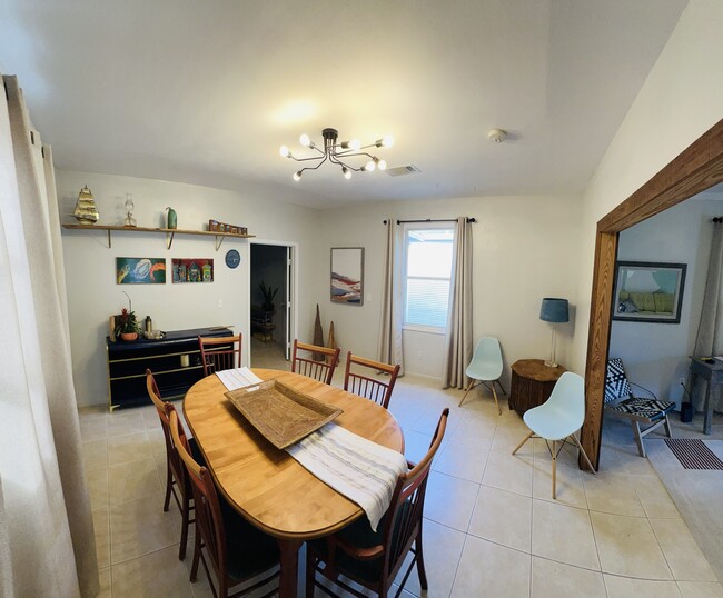 Foto del edificio - 2654 Myrtle St