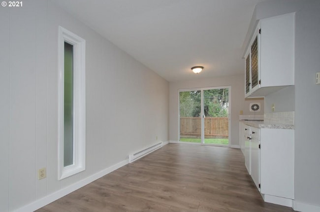 Building Photo - 6112 NE Hazel Dell Ave