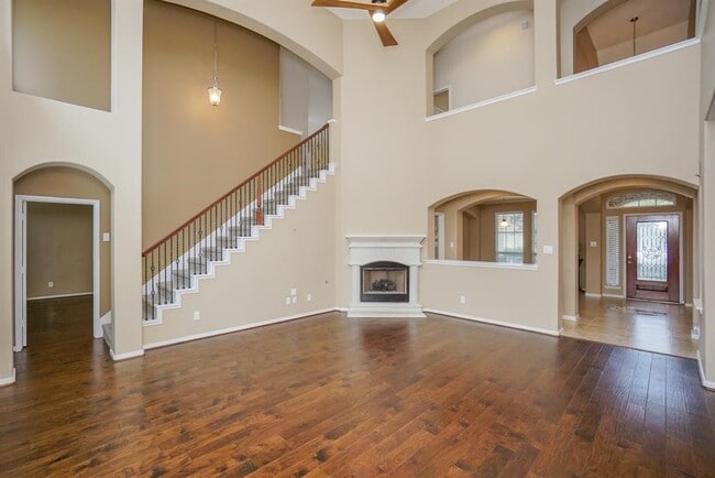 Building Photo - 3211 London Ln