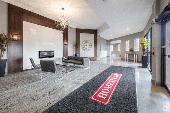 Lobby Photo - Richmond Park Square