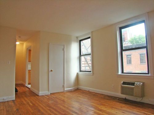 Primary Photo - 757 Greenwich St