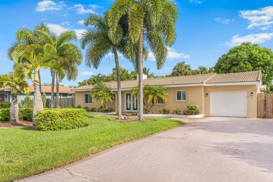 Photo - 724 NE 2nd Street Unit