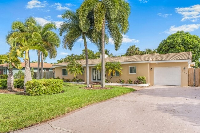 Photo - 724 NE 2nd St Apartment