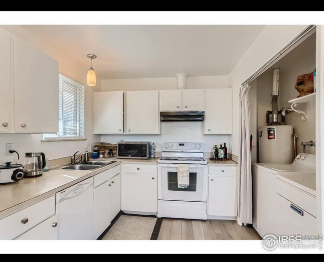 Foto del edificio - 2250 Grove Cir E
