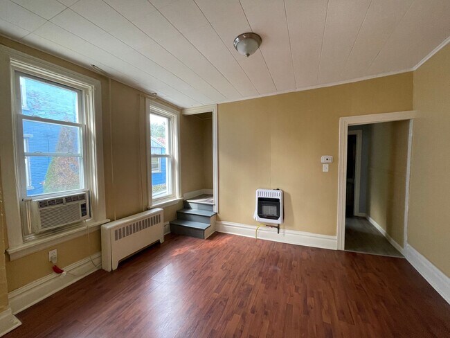 Foto del edificio - 3 Bedroom For Rent in Harrisburg with gas ...