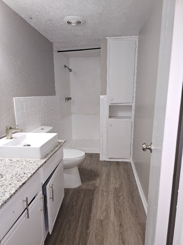 Building Photo - 2409 Ridgmar Plaza