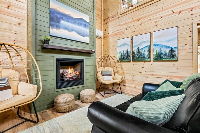 Building Photo - 152 Baxter Rd