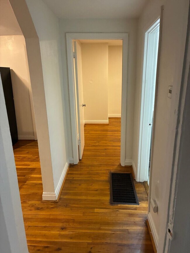 Foto del edificio - 2 bed 1 bath Conveniently located in Overland on Page