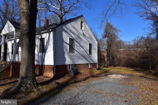 Building Photo - 4304 Canterbury Way