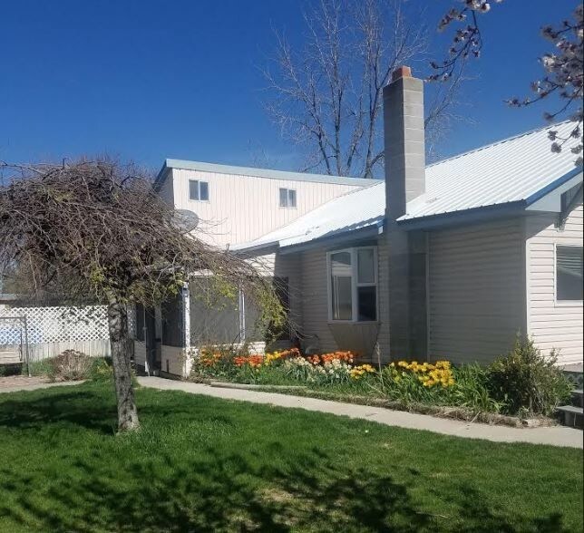 Primary Photo - Dog friendly 3 bedroom home in Firth