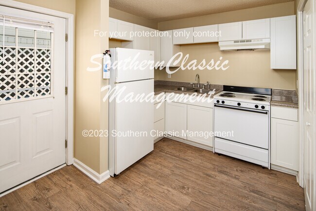 KITCHEN - 431 S Elbert St